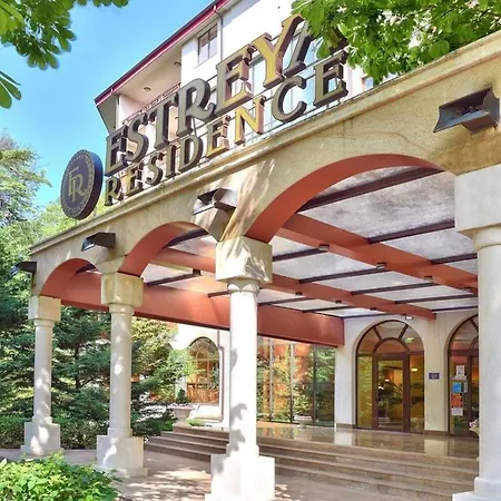 Estreya Hotel 4*